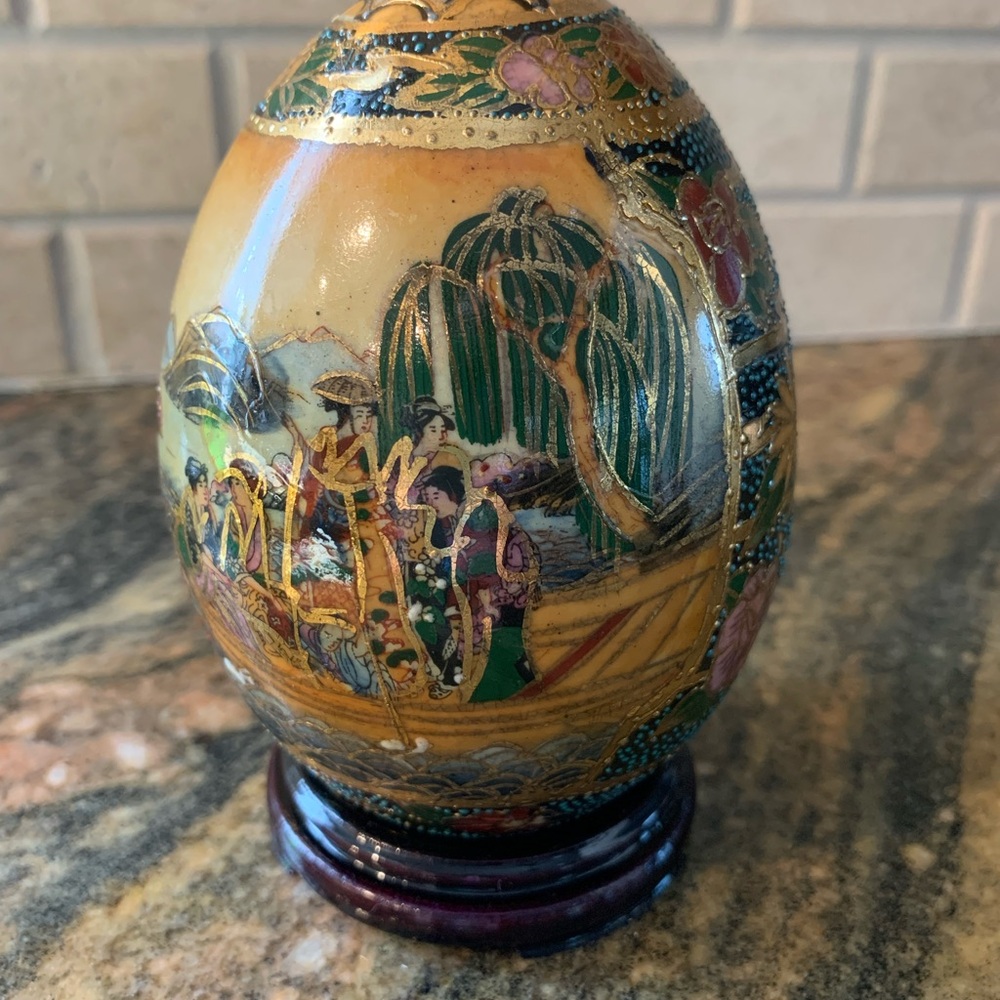 Handcrafted Oriental Decorative Egg with Stand - Picture 3 of 7